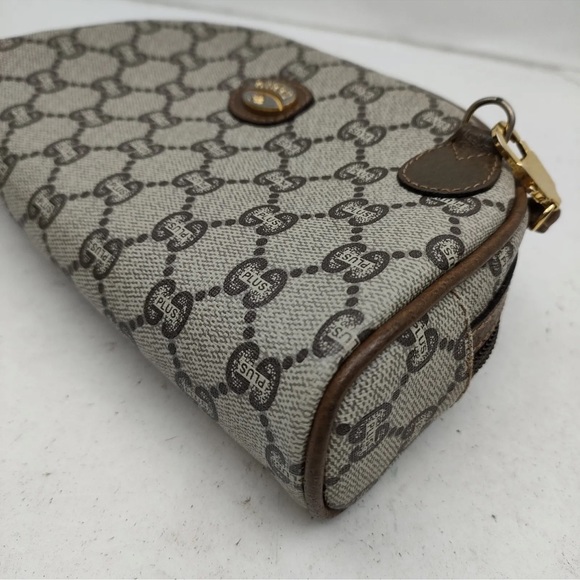 GUCCI PLUS Wristlet or Cosmetic Pouch Bag  Brown PVC. ***VINTAGE*** - Picture 5 of 9